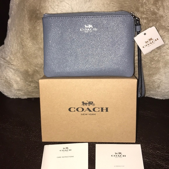 Coach Handbags - Authentic Coach wristlet pebbled leather